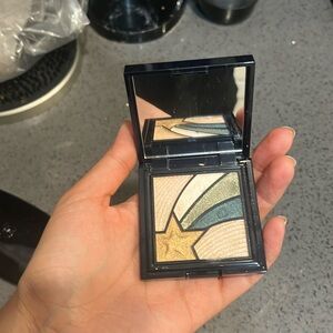 Estée Lauder eyeshadow palette